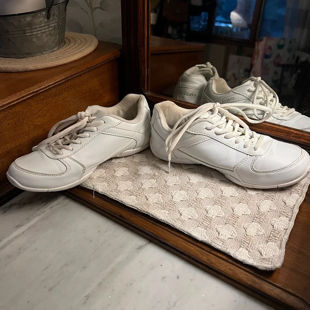 CHASSE Classic Flip IV Athletic Cheerleading Sneakers White Girl's‎ 5 NO INSERTS